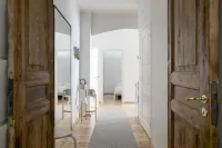 2Ndhomes Central 85m2 2Br Apartment - Condos