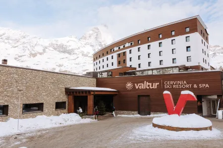 Valtur Cervinia Cristallo Ski Resort
