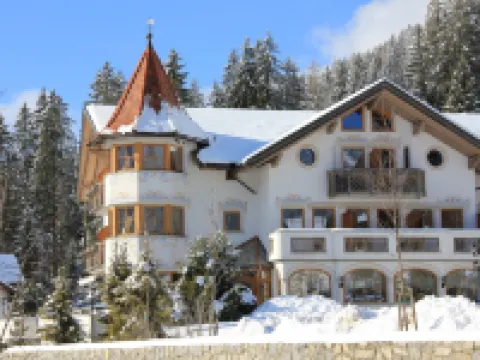 Turmhotel Gschwendt Hotels near Valle di Casies