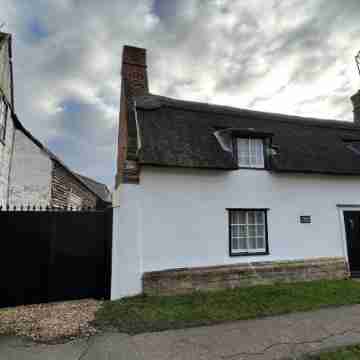 Studio Annex Hotel Exterior