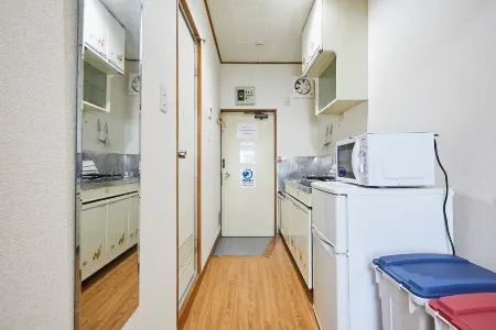 Residential Hotel Yamato-H Shimokitazawa 207 Отели рядом со станцией Ж/д станция Сэйдзёгакуэн-маэ (Seijo Gakuenmae)