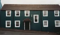Roslyn House