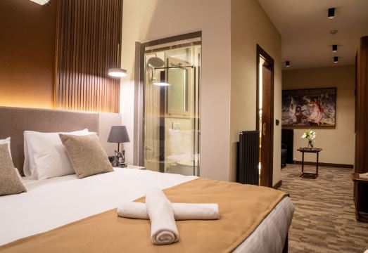 모나리자 호텔스