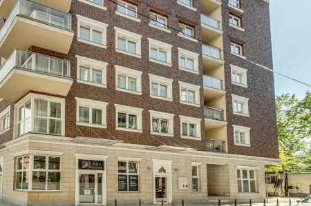 RentPlanet - Apartament Wszystkich Świętych Отели рядом с достопримечательностью «Гидрополис»