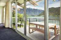 Hello QT Marina Hotels in Kawarau Falls
