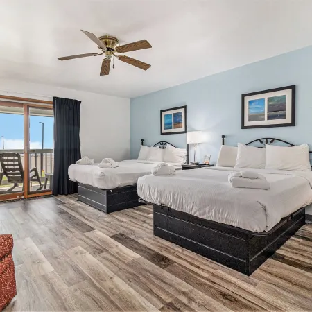 Snyders Shoreline Inn