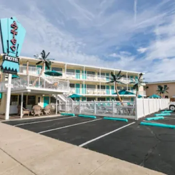 Aztec Motel