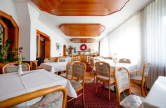 ホテル ヴェグナー