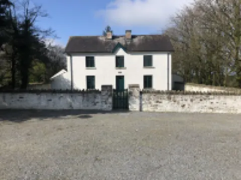 The Lodge - Rural Tipperary Bordering Kilkenny Hotels in 
