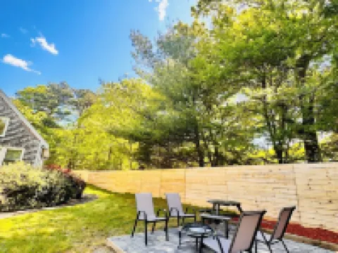 Charming Cape Cod summer house conveniently located  with plenty to offer. Hotels in Mashpee
