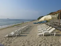 Albizia Beach Hotel Các khách sạn ở Varna