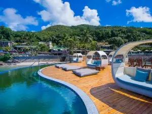 Coco de Mer Hotel and Black Parrot Suites