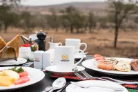 Wellworth Ole Serai Luxury Camp - Moru Kopjes - breakfast