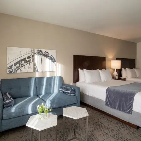 Oxford Suites Portland - Jantzen Beach