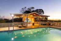 South Coast Horizon Hotels in Jolly Harbour