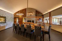 Hog Hollow Country Lodge Hotel a South Cape DC