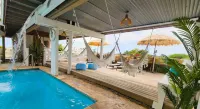 La Jamaca - Island Vibe Hotel