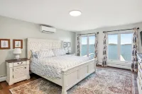 Lakeshore Vermont Hotels in Colchester