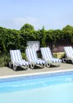 Beachcombers Hotel - Pools