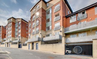 Swan Apartments - by Week2Week