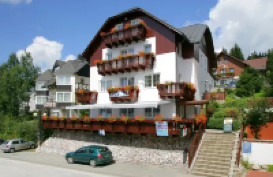 阿爾巴膳食公寓