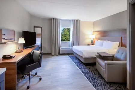 Candlewood Suites Manassas Отели рядом с достопримечательностью «Henry House Hill»