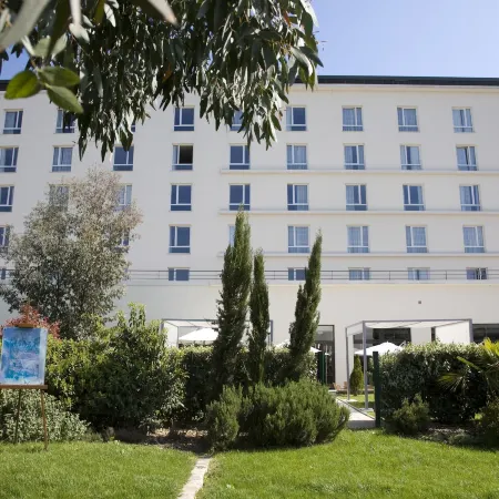 Courtyard Paris la Defense West - Colombes