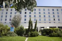 Courtyard Paris la Defense West - Colombes Hotel di Colombes