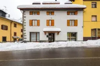 Locanda Farinati Hotels near Monte Cimone