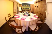 Markazia Suites