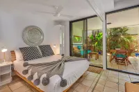 Julians Apartments Hotels in Byron Bay