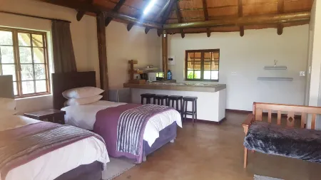 African Flair Country Lodge