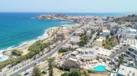 Macaris Suites & Spa