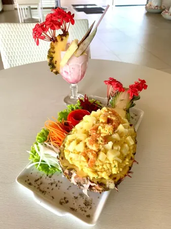 OKA Beach Residence Flat de Luxo Térreo Отели рядом с достопримечательностью «Port of Suape»