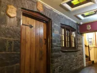 The Red Lion Hotels in Llandeilo