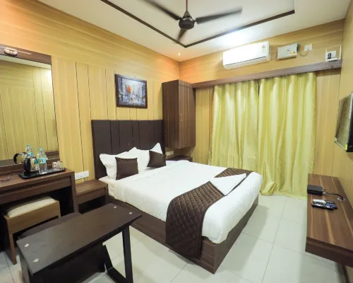 เจเคอินน์ โรงแรมในเวลโลร์
