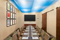 Holiday Inn Express & Suites Beaver DAM Hotel a Clyman