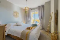 Calahonda Royale Seaview Suite - Happy Rentals - 오션뷰
