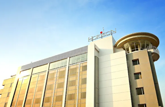 三馬林達地平線酒店