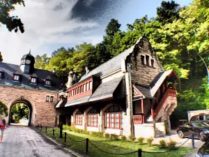 Schloss Hotel Wolfsbrunnen