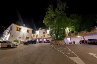 Villa Turística de Cazorla - parking