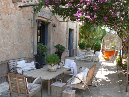 Villa Station by Cassai Отели в г. Colonia de Sant Jordi