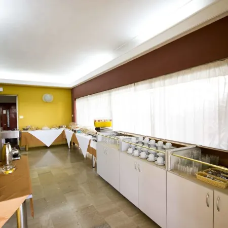 Diana Hotel