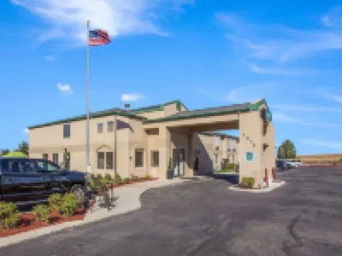 Quality Inn & Suites Meridian - West Boise Hotels in Ada County