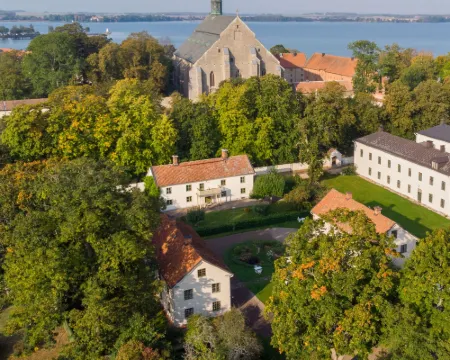 Hotell Dahlströmska gården Hotels in Vadstena