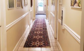 Santa Paula Inn