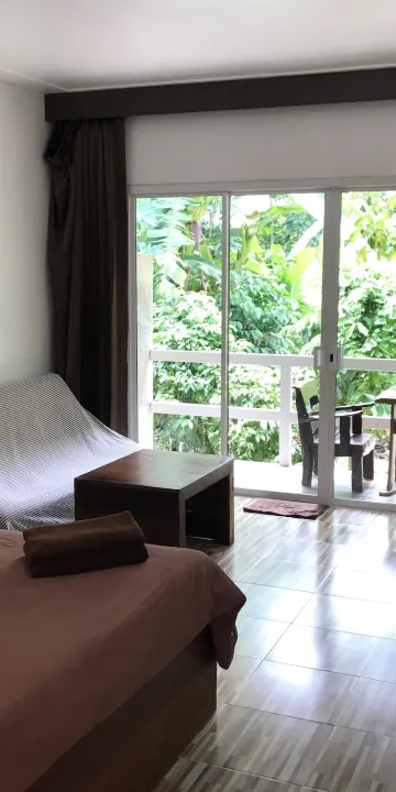 ห้องสแตนดาร์ด เตียงใหญ่ 1 เตียง