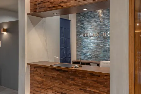 Relax Hotel Takayama Station Отели рядом с достопримечательностью «Хида-Кокбундзи Храм (飛騨国分寺)»