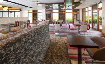 Holiday Inn Express London - Epsom Downs