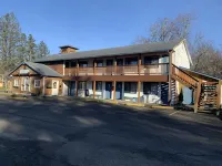 South Jetty Inn